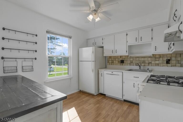 Property listing MLS 4044360 photo 9
