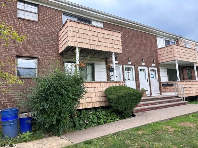 Property listing MLS 4044374 photo 1
