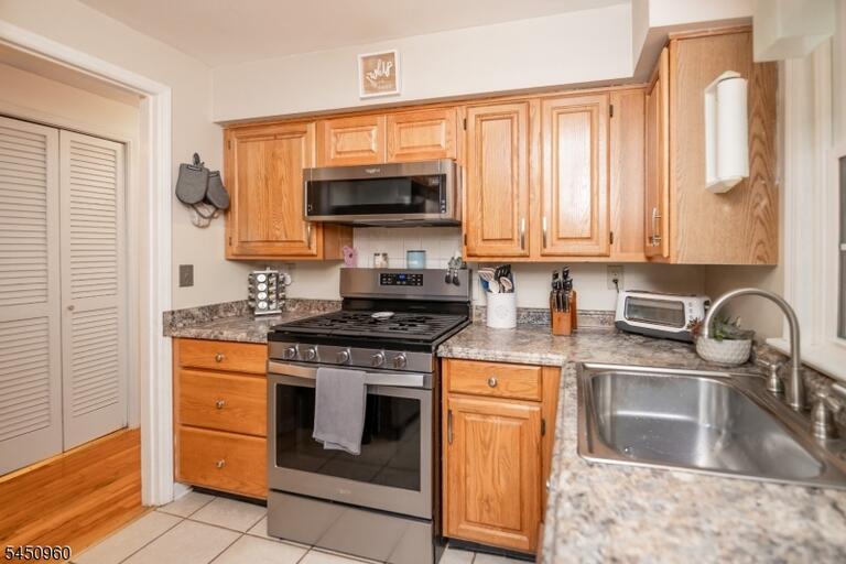 Property listing MLS 4044413 photo 10