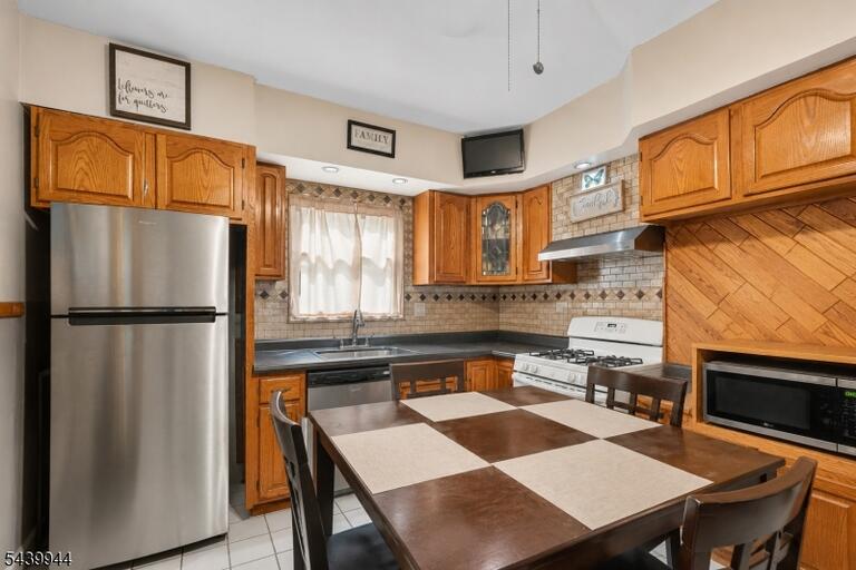 Property listing MLS 4044430 photo 13