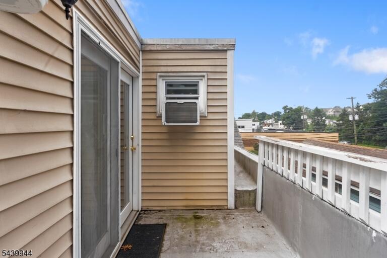 Property listing MLS 4044430 photo 32