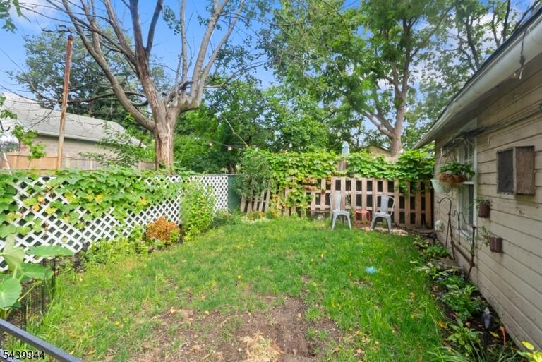 Property listing MLS 4044430 photo 36