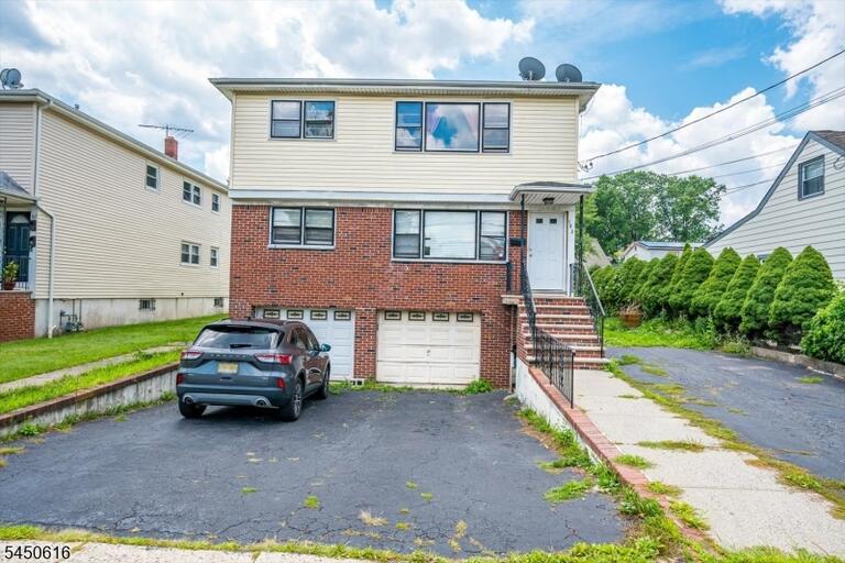 Property listing MLS 4044489 photo 1