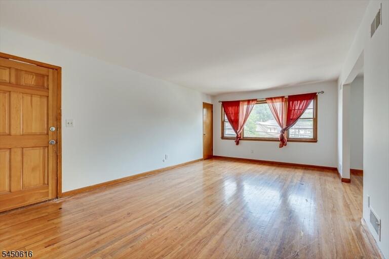 Property listing MLS 4044489 photo 23