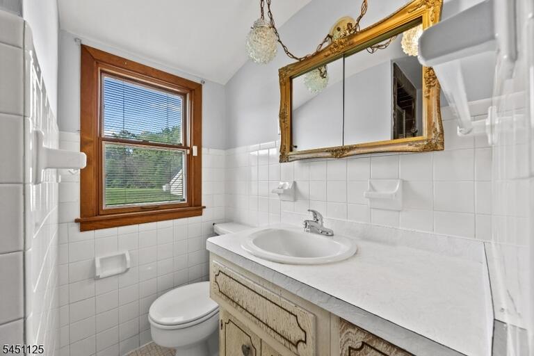 Property listing MLS 4044515 photo 18
