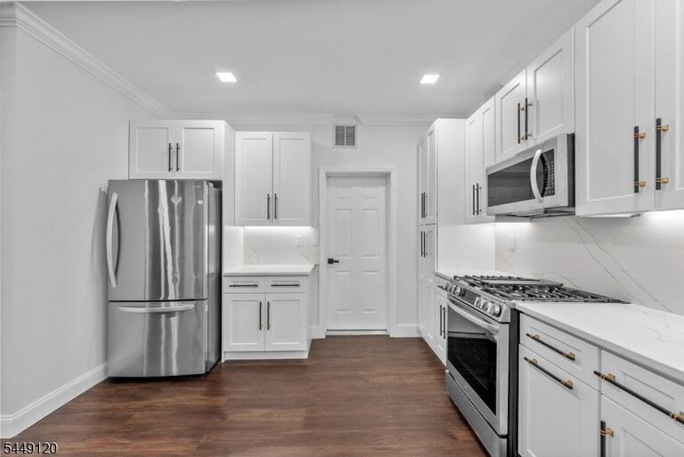 Property listing MLS 4044556 photo 12