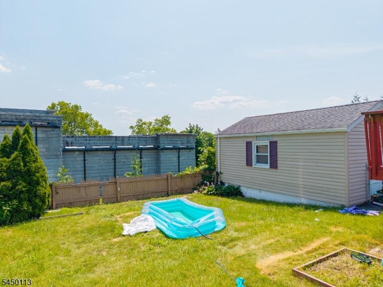 Property listing MLS 4044580 photo 27