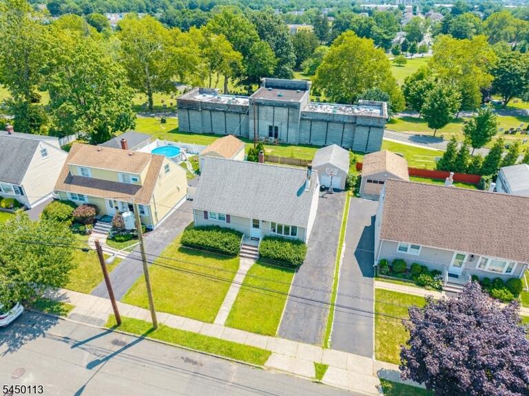 Property listing MLS 4044580 photo 28