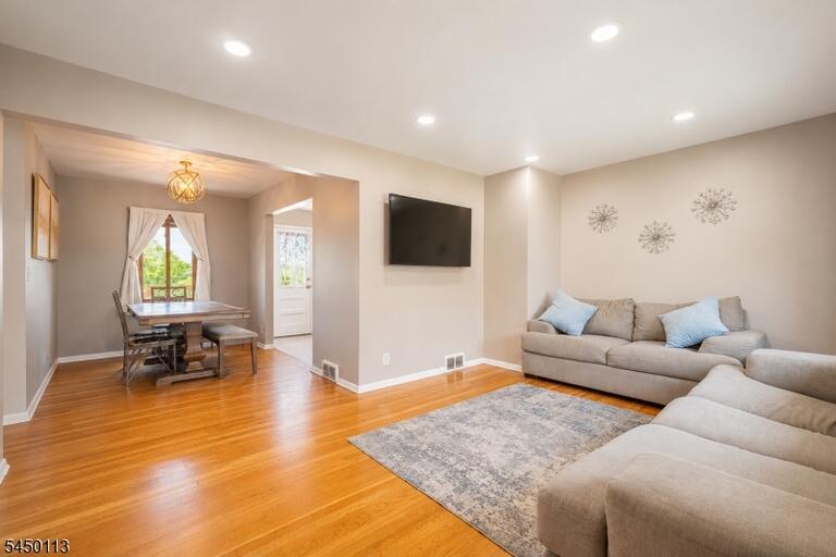 Property listing MLS 4044580 photo 6