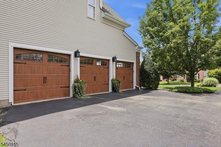Property listing MLS 4044749 photo 43