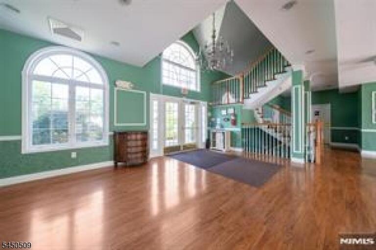 Property listing MLS 4044752 photo 24