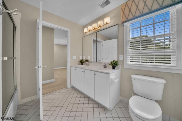 Property listing MLS 4044789 photo 33