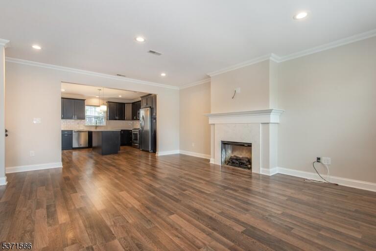 Property listing MLS 4044822 photo 10