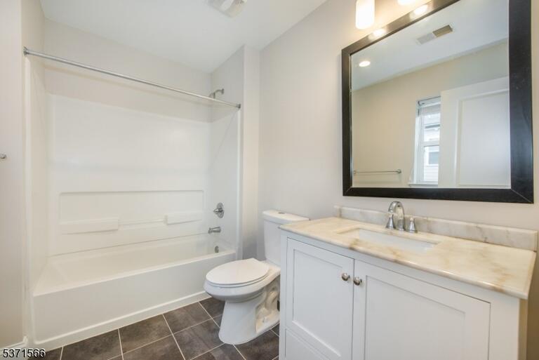 Property listing MLS 4044822 photo 18