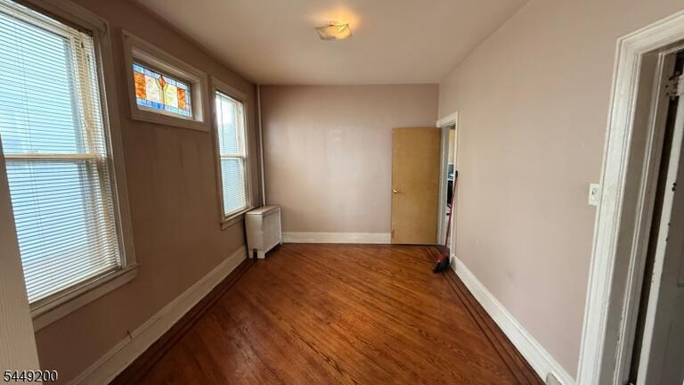 Property listing MLS 4044834 photo 4