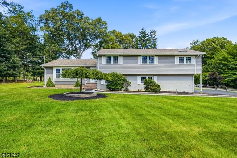 Property listing MLS 4044846 photo 1