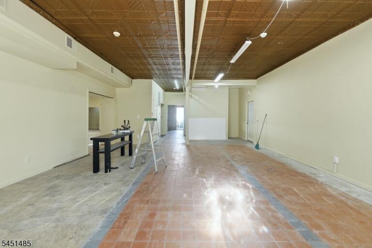 Property listing MLS 4044850 photo 11