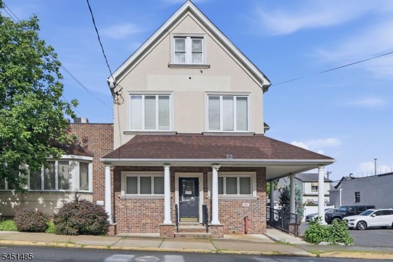 Property listing MLS 4044850 photo 2