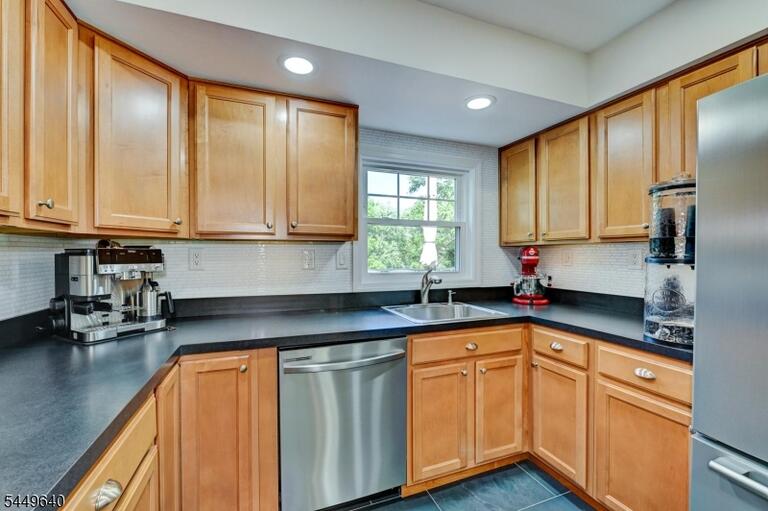 Property listing MLS 4044852 photo 11