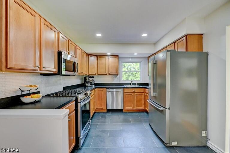 Property listing MLS 4044852 photo 13