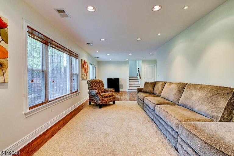 Property listing MLS 4044852 photo 26
