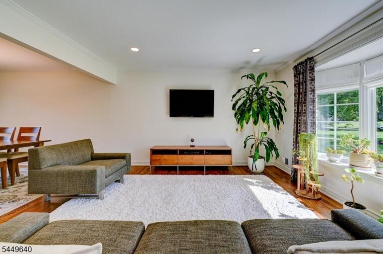 Property listing MLS 4044852 photo 8