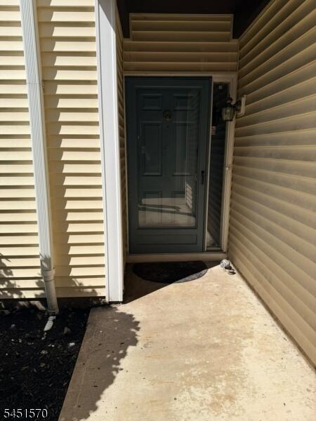 Property listing MLS 4044869 photo 2