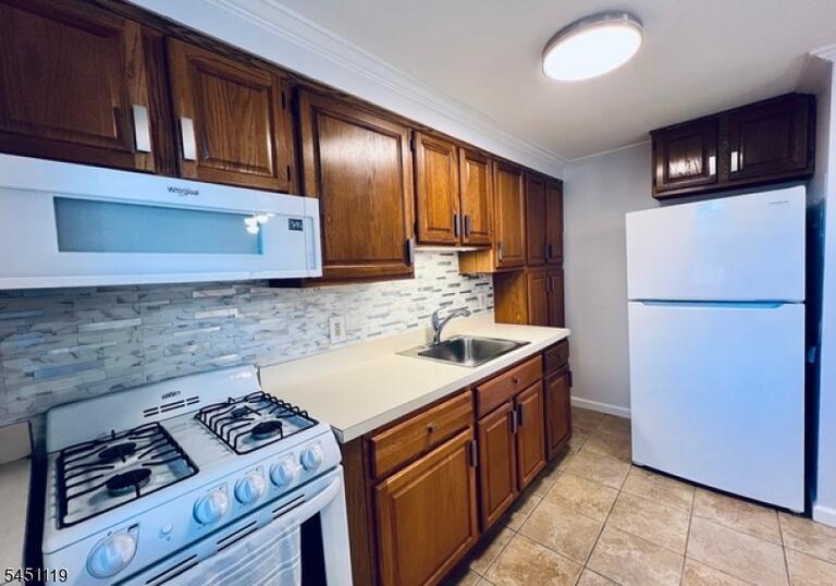 Property listing MLS 4044883 photo 8