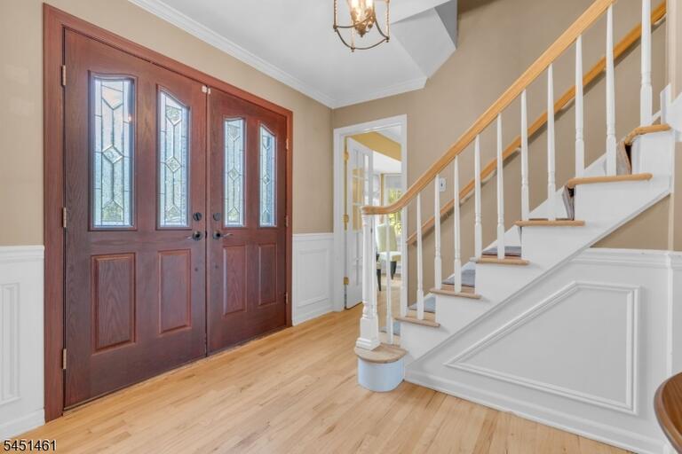 Property listing MLS 4044925 photo 3
