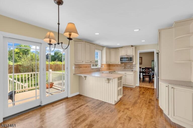 Property listing MLS 4044925 photo 8