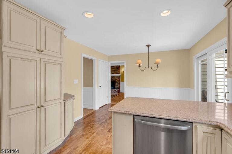 Property listing MLS 4044925 photo 9