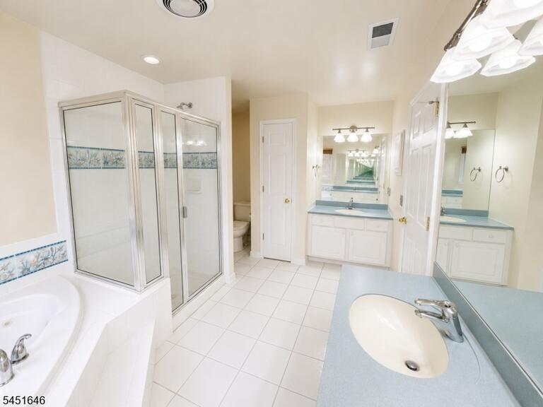 Property listing MLS 4044956 photo 25