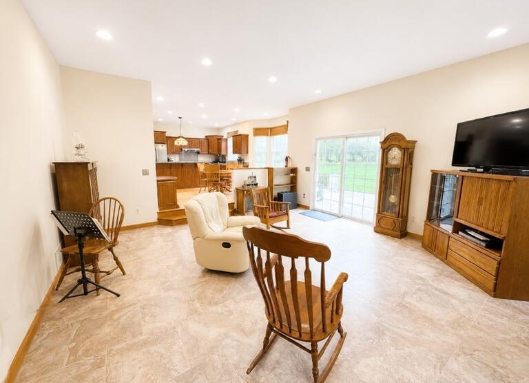 Property listing MLS 4044956 photo 7