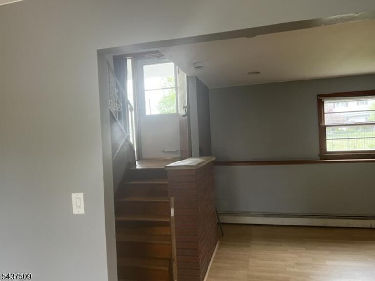 Property listing MLS 4044962 photo 2