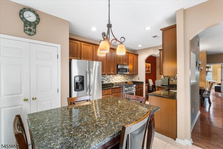 Property listing MLS 4044978 photo 15