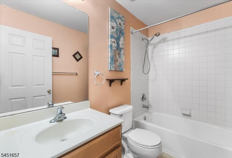Property listing MLS 4044978 photo 27