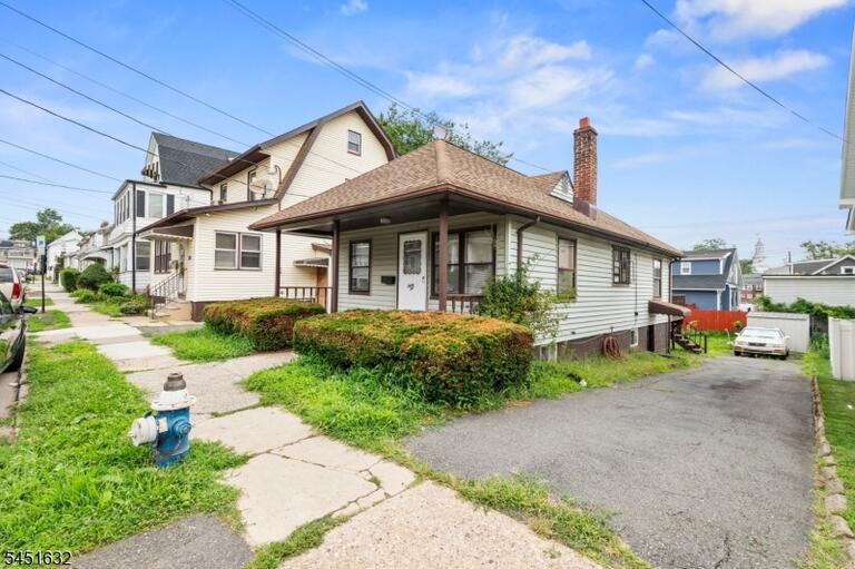 Property listing MLS 4044982 photo 2