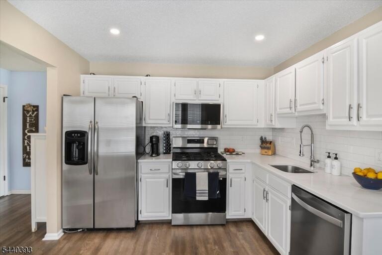 Property listing MLS 4044998 photo 6