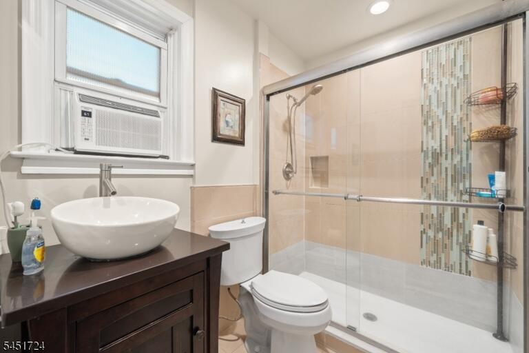 Property listing MLS 4045023 photo 17
