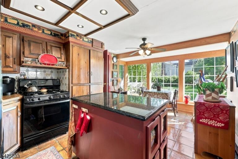 Property listing MLS 4045090 photo 23