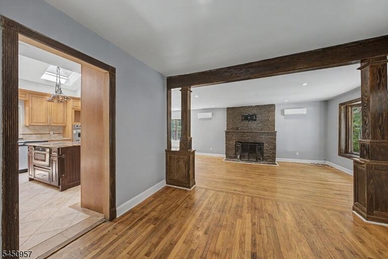 Property listing MLS 4045149 photo 10