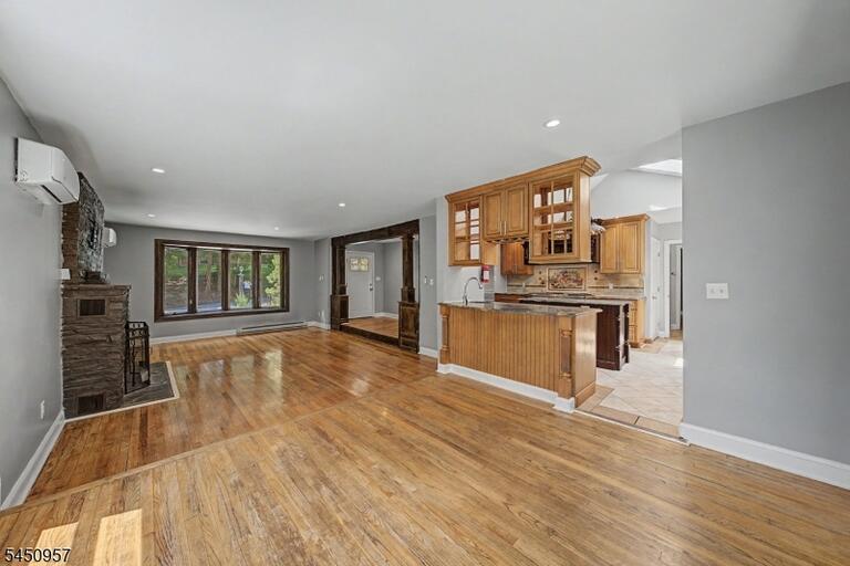 Property listing MLS 4045149 photo 25