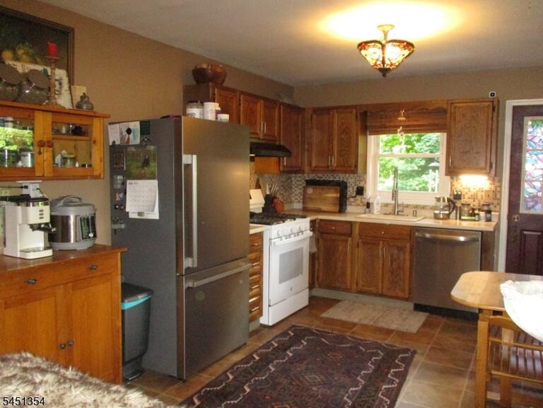 Property listing MLS 4045168 photo 7