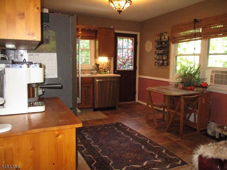 Property listing MLS 4045168 photo 9