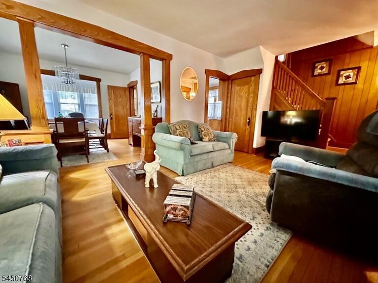 Property listing MLS 4045183 photo 11