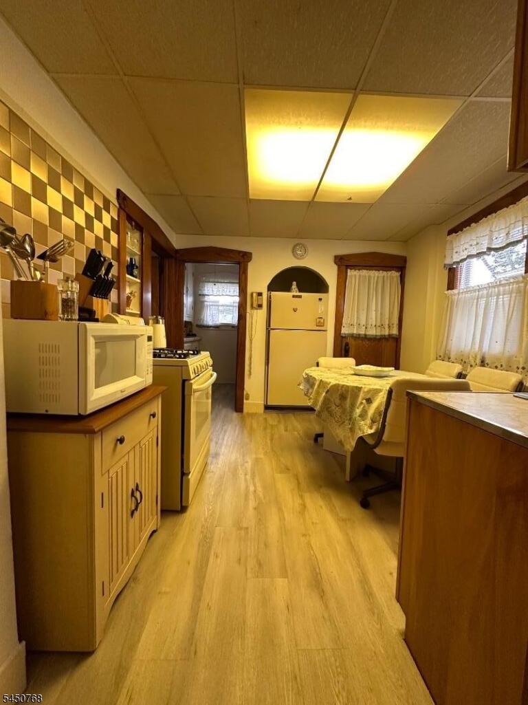 Property listing MLS 4045183 photo 22