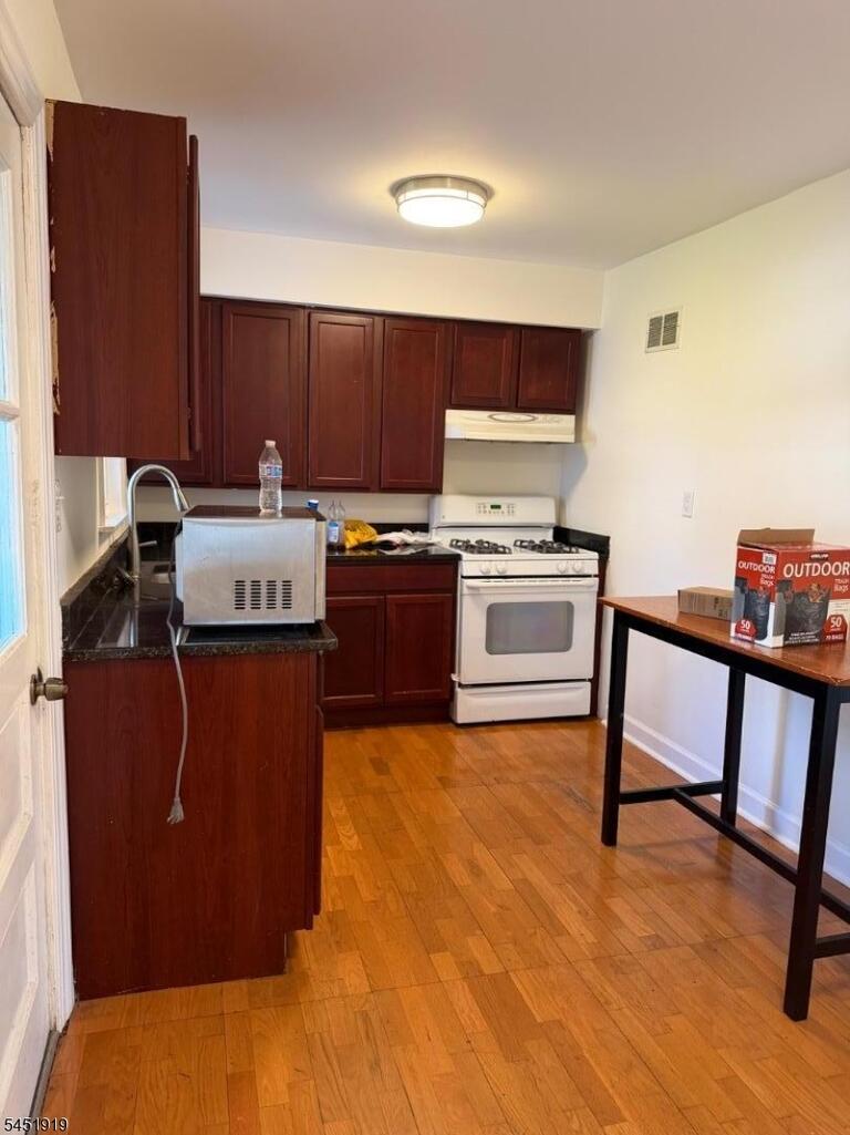 Property listing MLS 4045188 photo 1