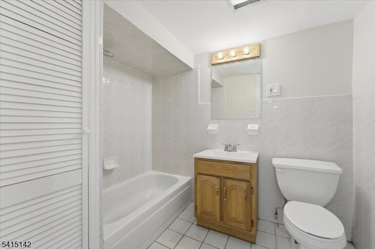 Property listing MLS 4045199 photo 28