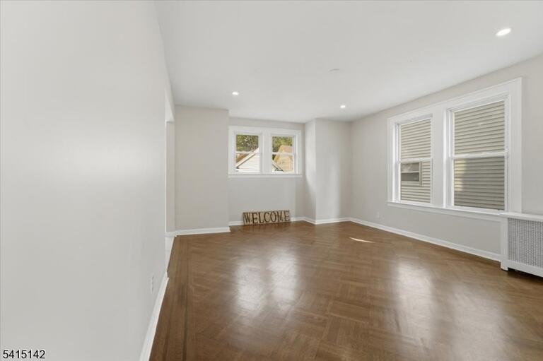 Property listing MLS 4045199 photo 8