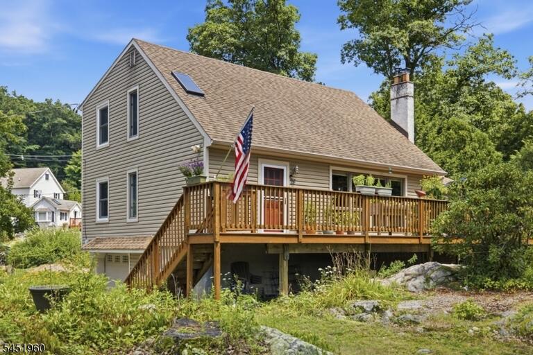 Property listing MLS 4045240 photo 2